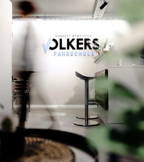 3dlogo-acrylbuchstaben-indoor-volkers-models